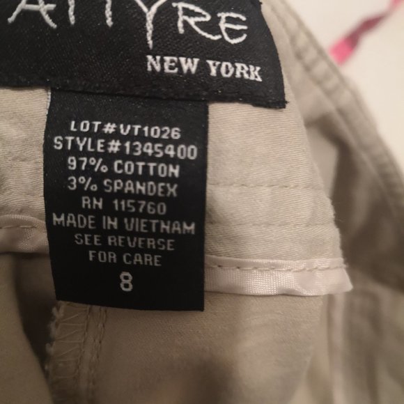 3/$20 Attyre New York crop pant - Picture 6 of 13
